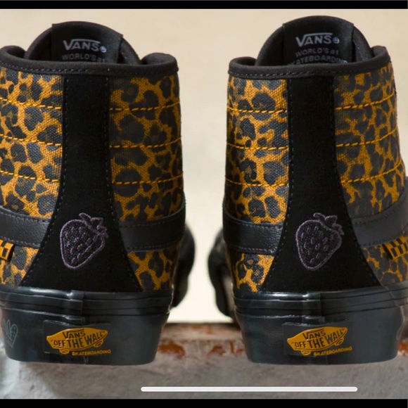 Size 7 Vans Pro Leopard High Top “Cher Strawberry” collection vans. - Picture 4 of 13